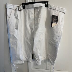 Men’s size 56 NWT Noiz premium jeans white shorts with belt please read